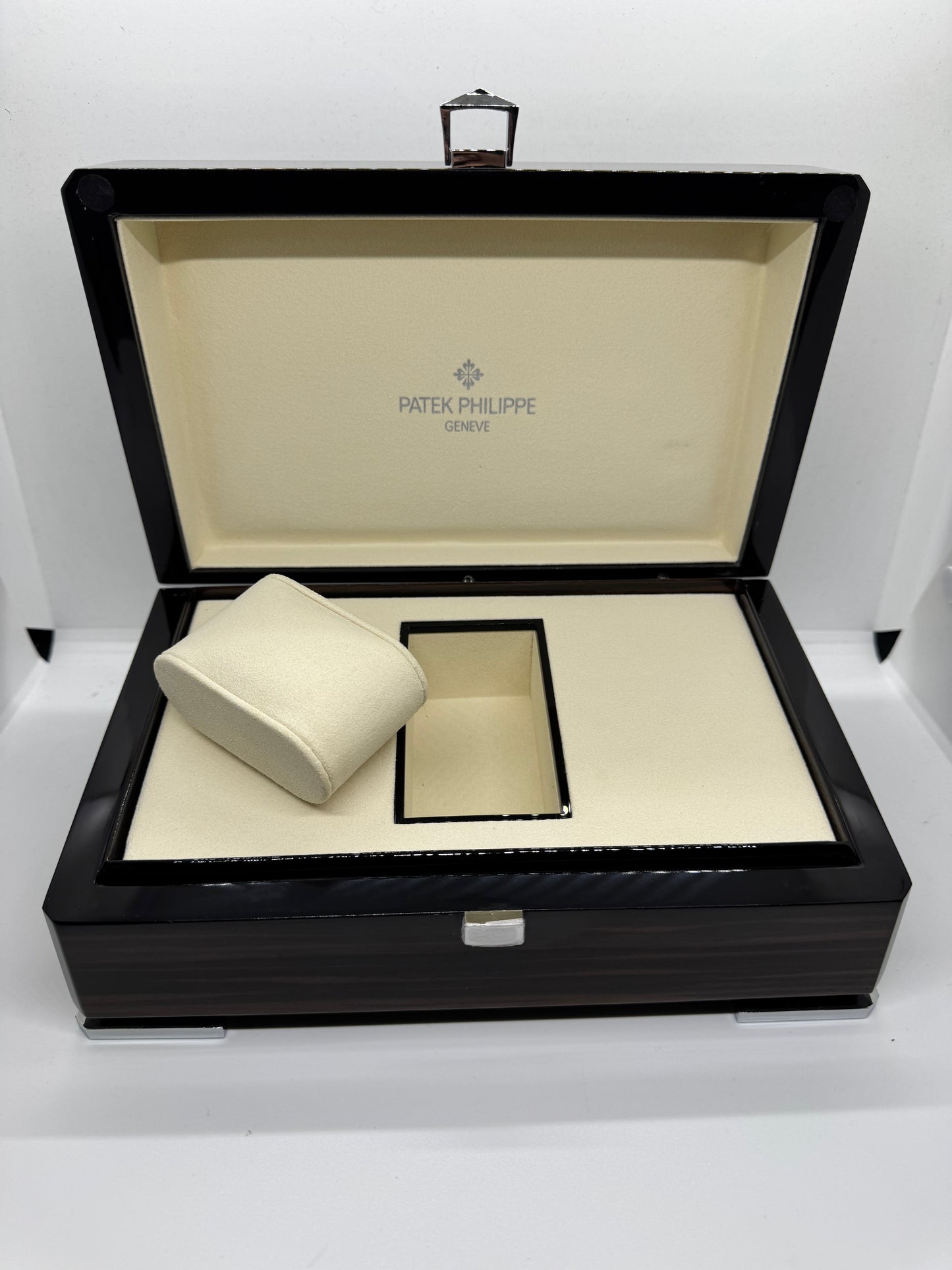 Patek Phillippe case