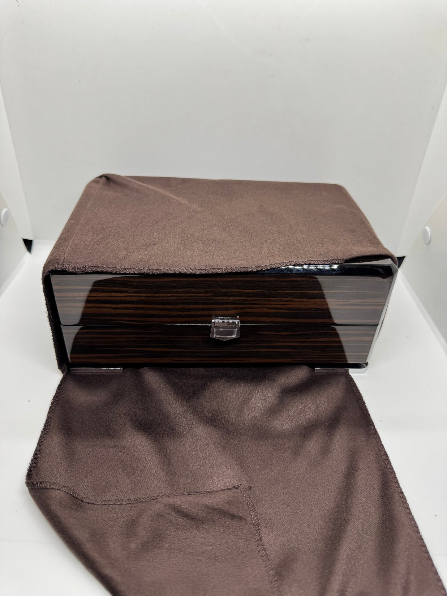 Patek Phillippe case
